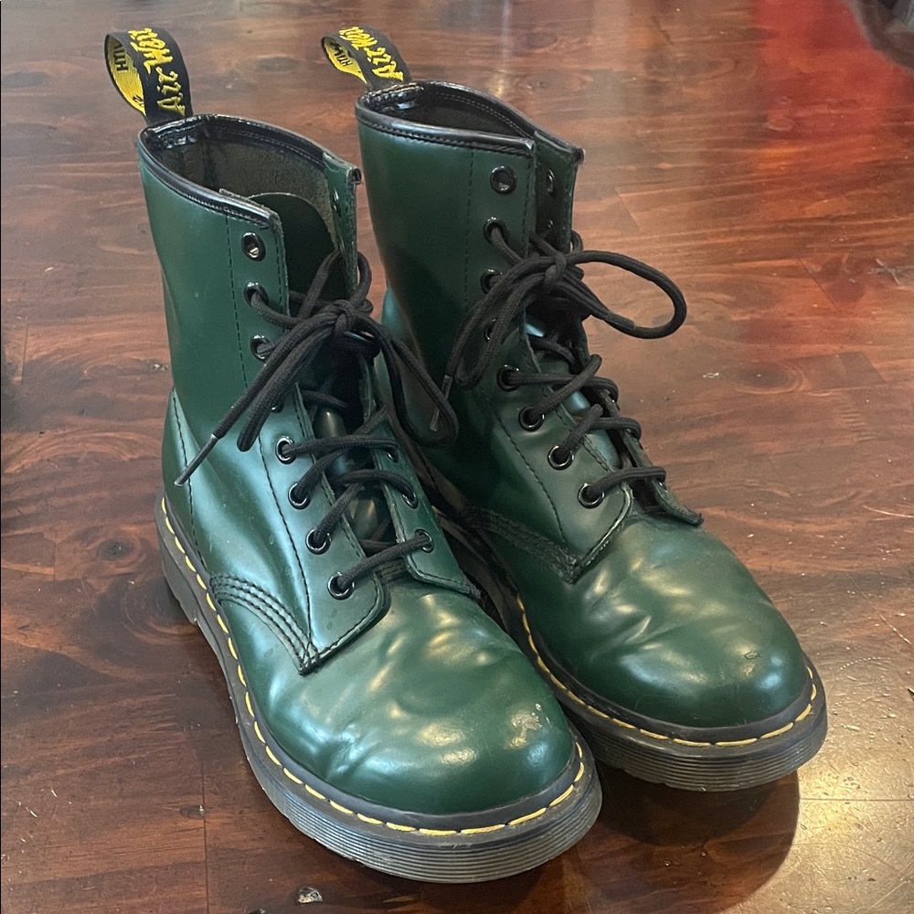 Dr. Martens 1460 Forest Green Boots , Size 7